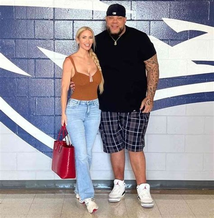 Josh Cascio Bio, Age, Wife, Fallon Silcox, FOX 13 News, ABC4, Salary, and Net Worth.
