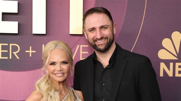 Kristin Chenoweth Husband: Is She Married To Boyfriend Josh Bryant? Age Difference & Details